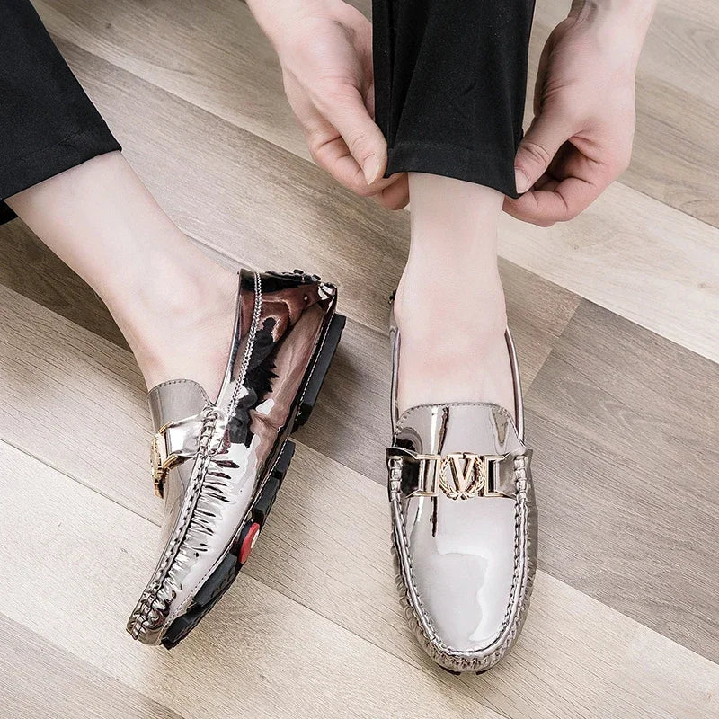 New Cool Male Formal Dress Shoes Silver Casual Moccasin Shoes for Men Large Size 38-48 Youth Fashion Popular Driving Loafers