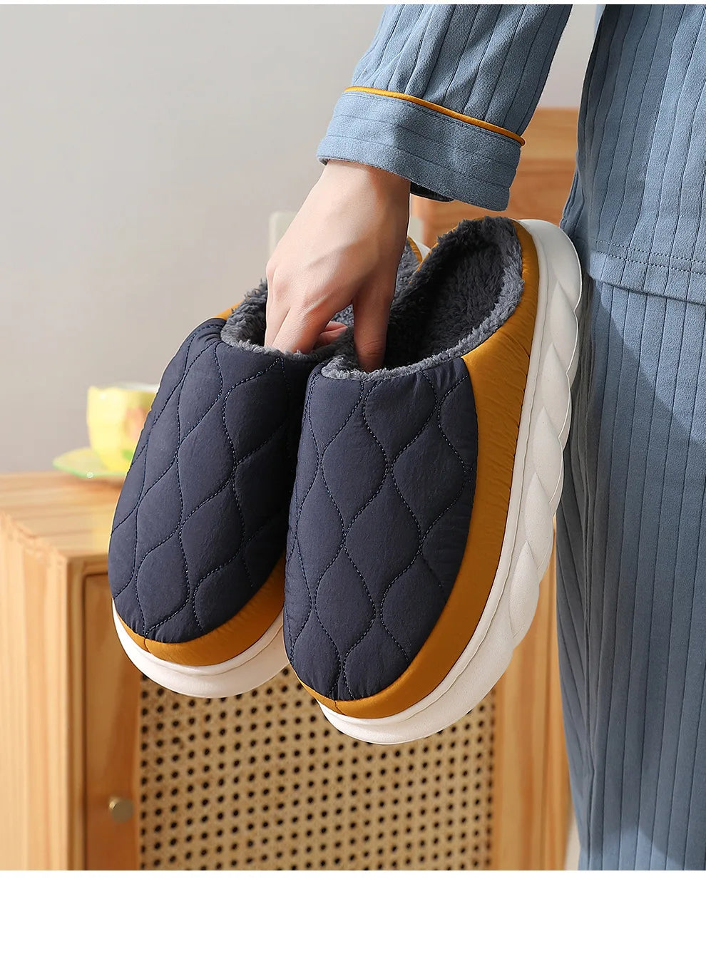 Men's Fur Fluffy Winter Warm Plush Slippers For Indoor and Outdoor Use Anti-Slip Cotton Fuzzy Shoes