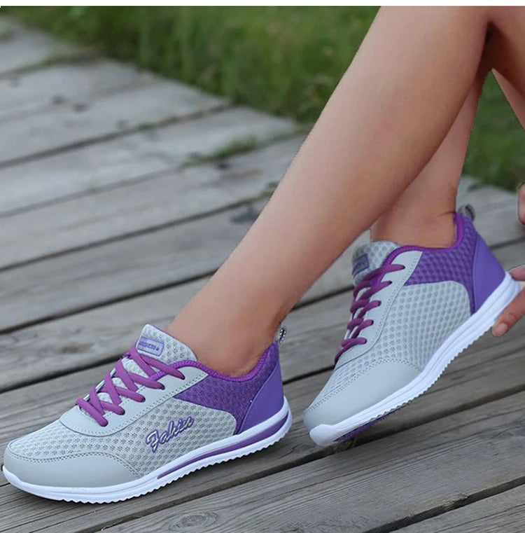 Women's Sneakers 2025 New Fashion Flat Women's Shoes Vulcanized Casual Sneaker Woman Lace Up Women Sneakers Tenis Feminino