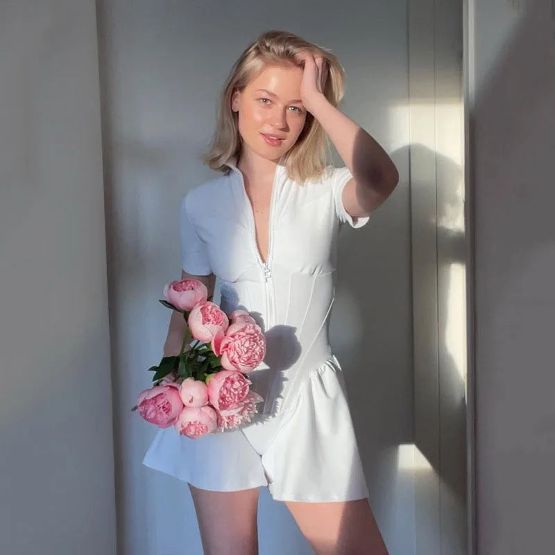 2025 Nieuwe dames jumpsuit effen kleur rits O-hals korte mouwen sport bodysuits dames zomer sexy slanke eendelige playsuits