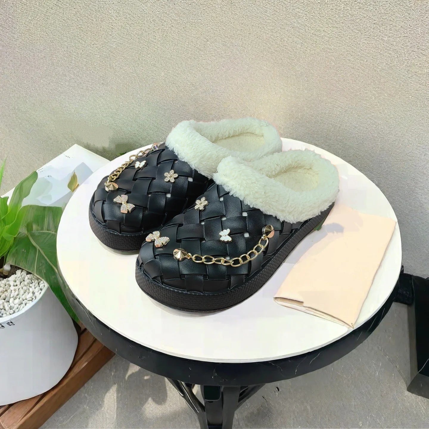 Kids' Slippers House Shoes Cartoon PU Leather Bow Winter Shoes Warm Anti-Slip Soft Bottom Shoes For Girls Size 40-45