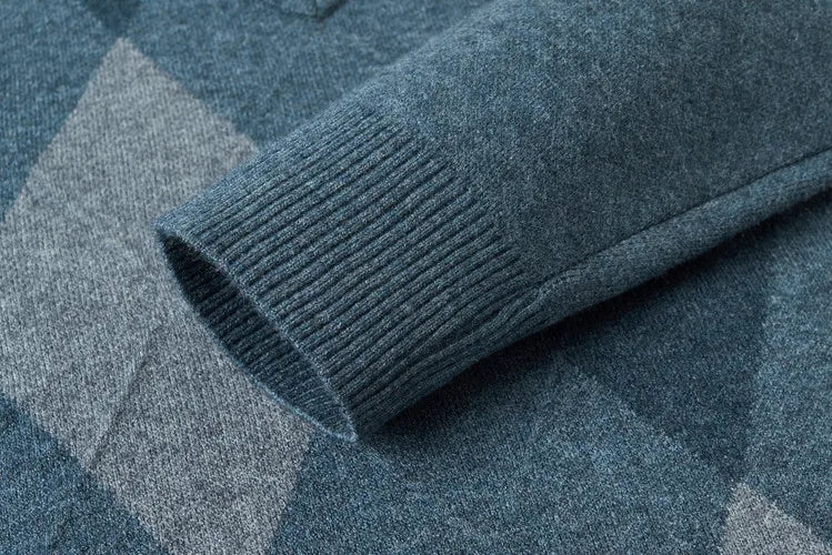 Men's Diamond Pattern V-Neck Sweater Stylish Autumn/Winter Business Casual Knitwear Elegant British Style Male Sweater Size M-4XL