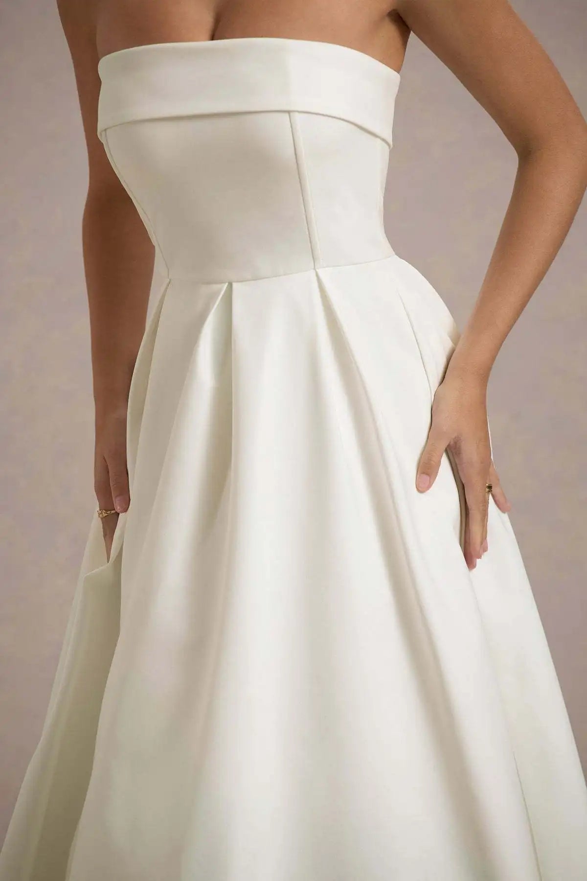 2025 Franse mode elegante lange avondjurk vrouwen high-end effen mouwloze strapless feestjurk chique minimalistische kleding