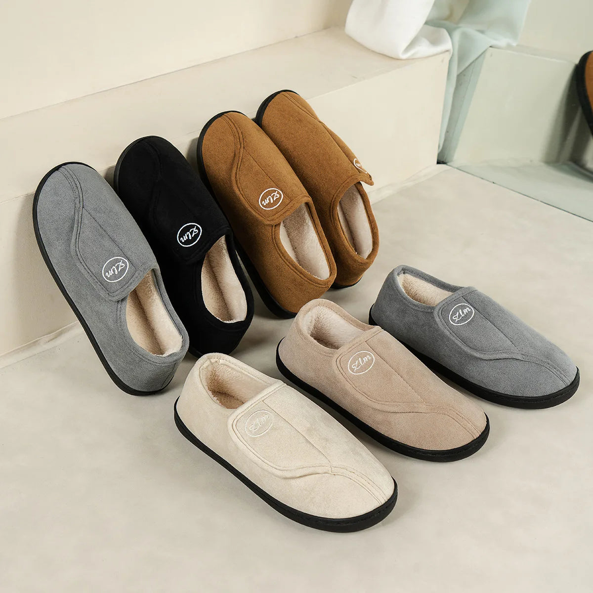 Unisex Winter Warm Cotton Slippers Outdoor Anti-Slip Faux Fur Cotton Shoes For Indoor Soft Cosy Plush Flat House Shoes For Men & Women
