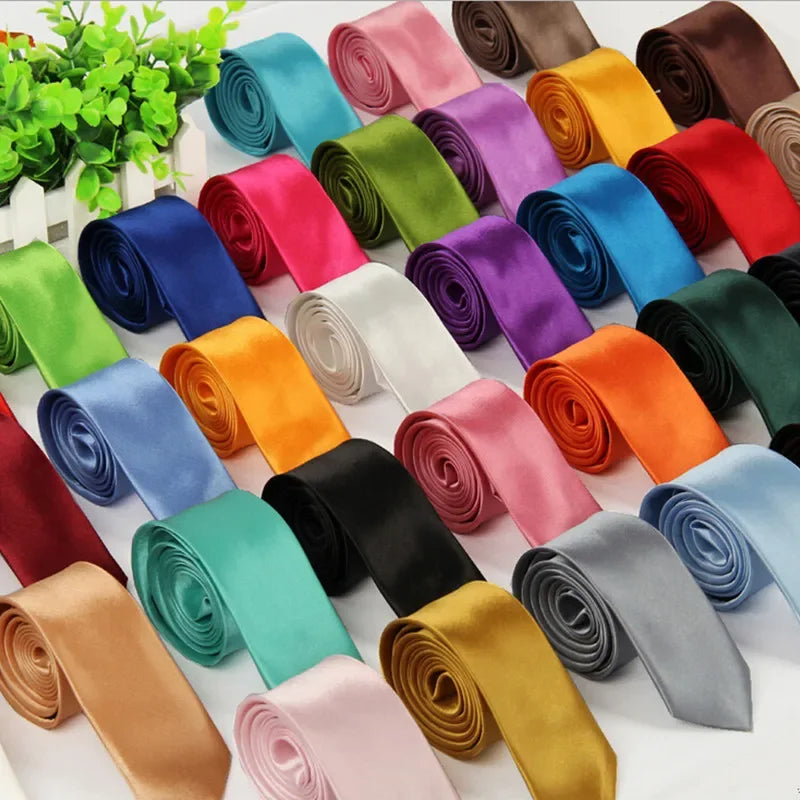 35 kleuren Nieuwe stijlvolle 5 cm smalle effen stropdas voor heren. U kiest kleuren. Mode-uniform stropdas.