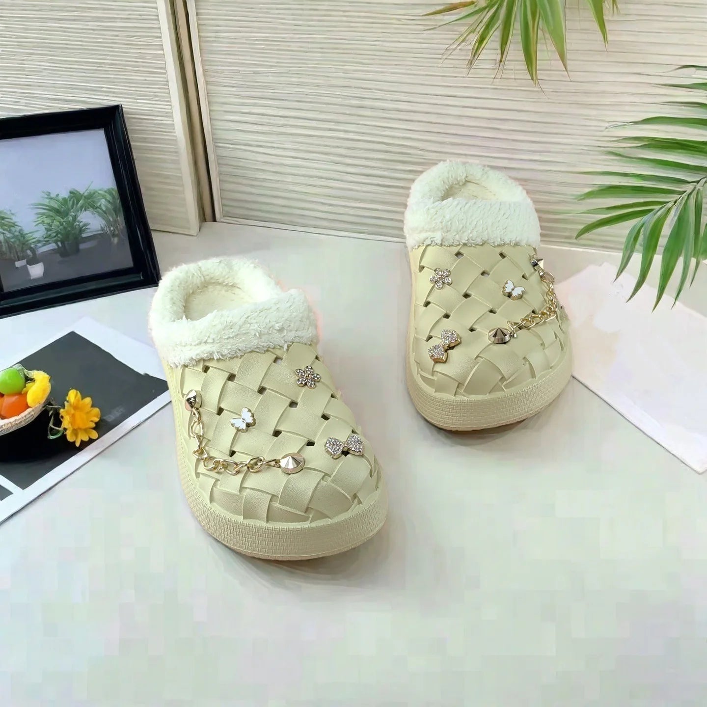 Kids' Slippers House Shoes Cartoon PU Leather Bow Winter Shoes Warm Anti-Slip Soft Bottom Shoes For Girls Size 40-45