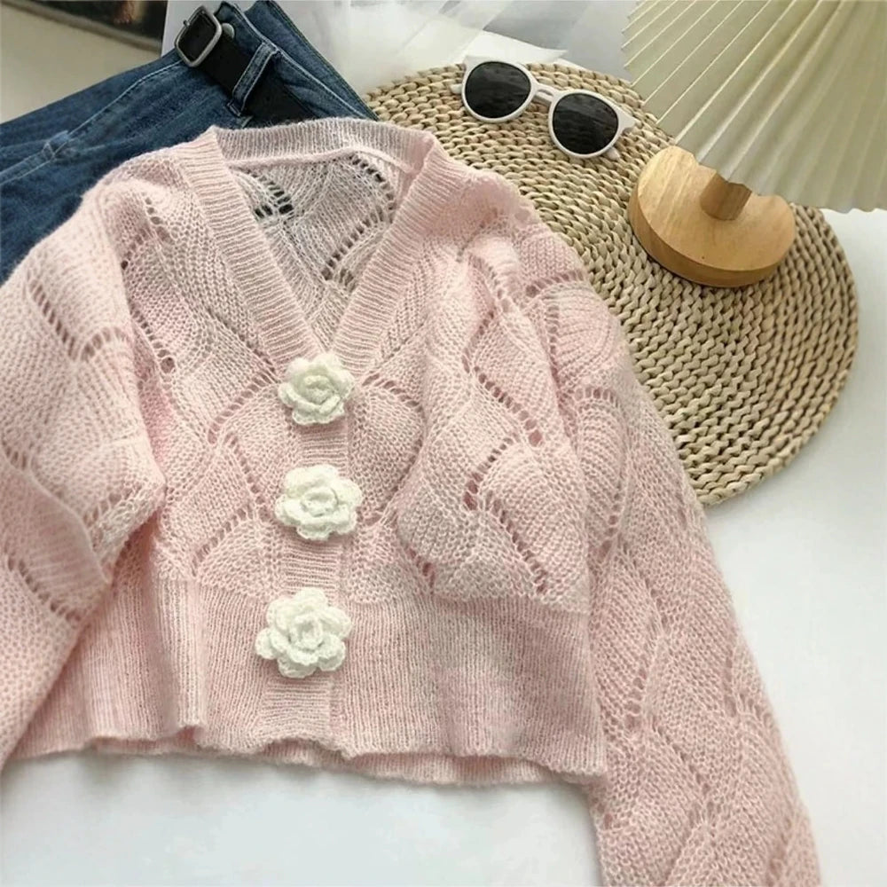 2025 Women's Autumn Cardigan Sweet Three-Dimensional Flowers Long Sleeve V-Neck Regular Fit Dating Cardigan