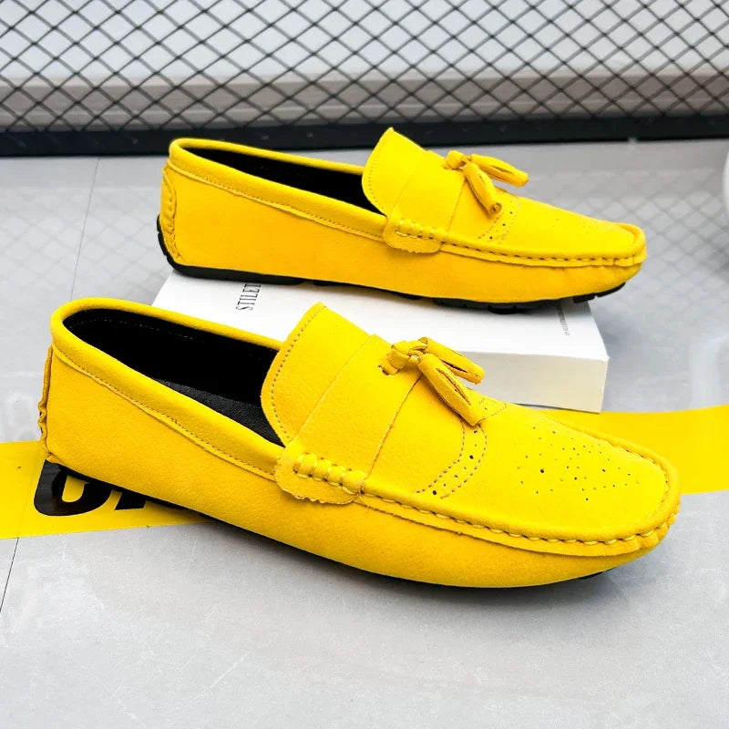 2024 Nieuwe modieuze loafers met kwastjes voor heren, groene jeugd, trendy mocassins, Engelse herenschoenen, grote maten 47-48