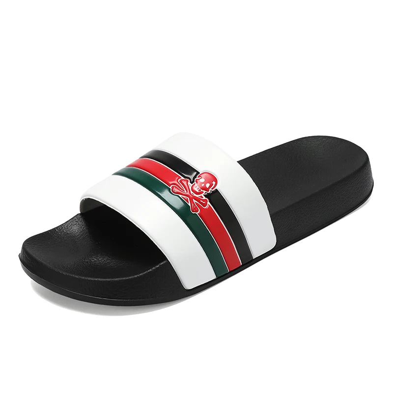 Designer Style Men Summer Casual Slippers Comfortable Swimming Pool Water Sandals Fashionable Youth Walking Slides