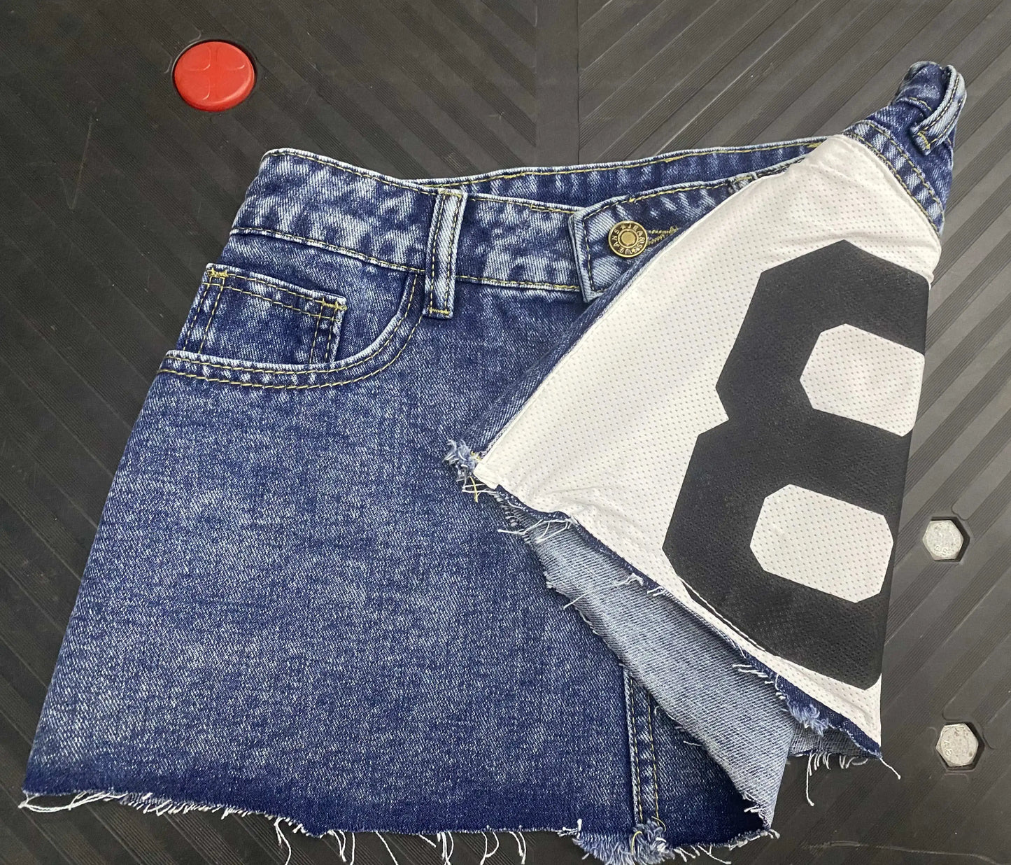High-Waisted Y2K Mini Skirt for Women Denim Short Skirt with Applique Print Gothic Street Hip-Hop Harajuku Vintage Sexy Loose Casual Skirt