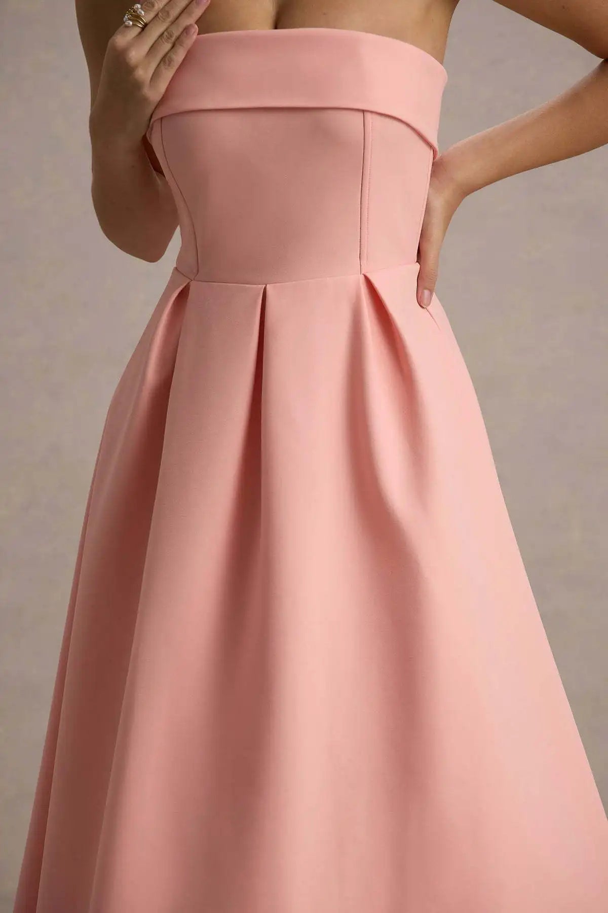 2025 Franse mode elegante lange avondjurk vrouwen high-end effen mouwloze strapless feestjurk chique minimalistische kleding