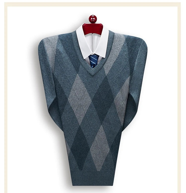 Men's Diamond Pattern V-Neck Sweater Stylish Autumn/Winter Business Casual Knitwear Elegant British Style Male Sweater Size M-4XL