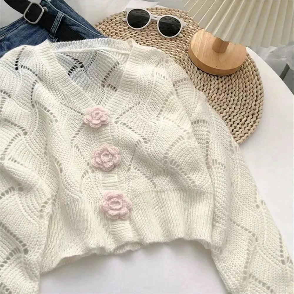 2025 Women's Autumn Cardigan Sweet Three-Dimensional Flowers Long Sleeve V-Neck Regular Fit Dating Cardigan