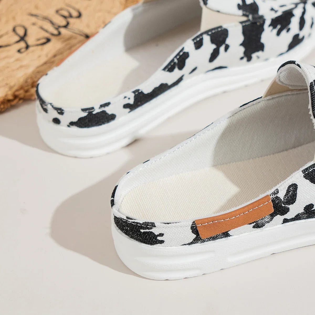 Women's Summer New Sports Slippers Baotou Outdoor Fashion Flat Light Comfortable Non-slip Travel Shoes Hotel Disposable Shoes