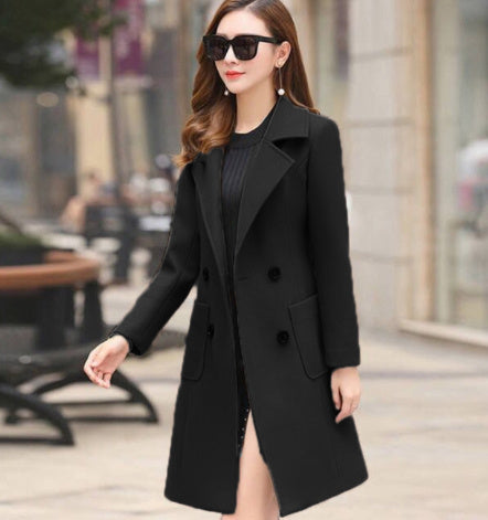 Women's Vintage Windbreaker Pulls in the Knee-Length Tweed Coat