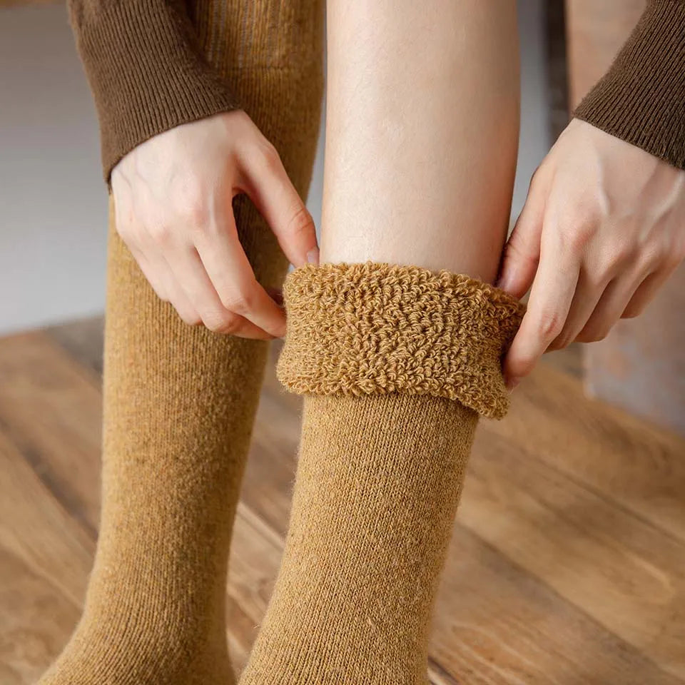 Winter Dames Merino Wol Hoge Knie Lange Sokken Dikke Warme Harajuku Retro Compressie Vrouwelijke Kasjmier Kousen