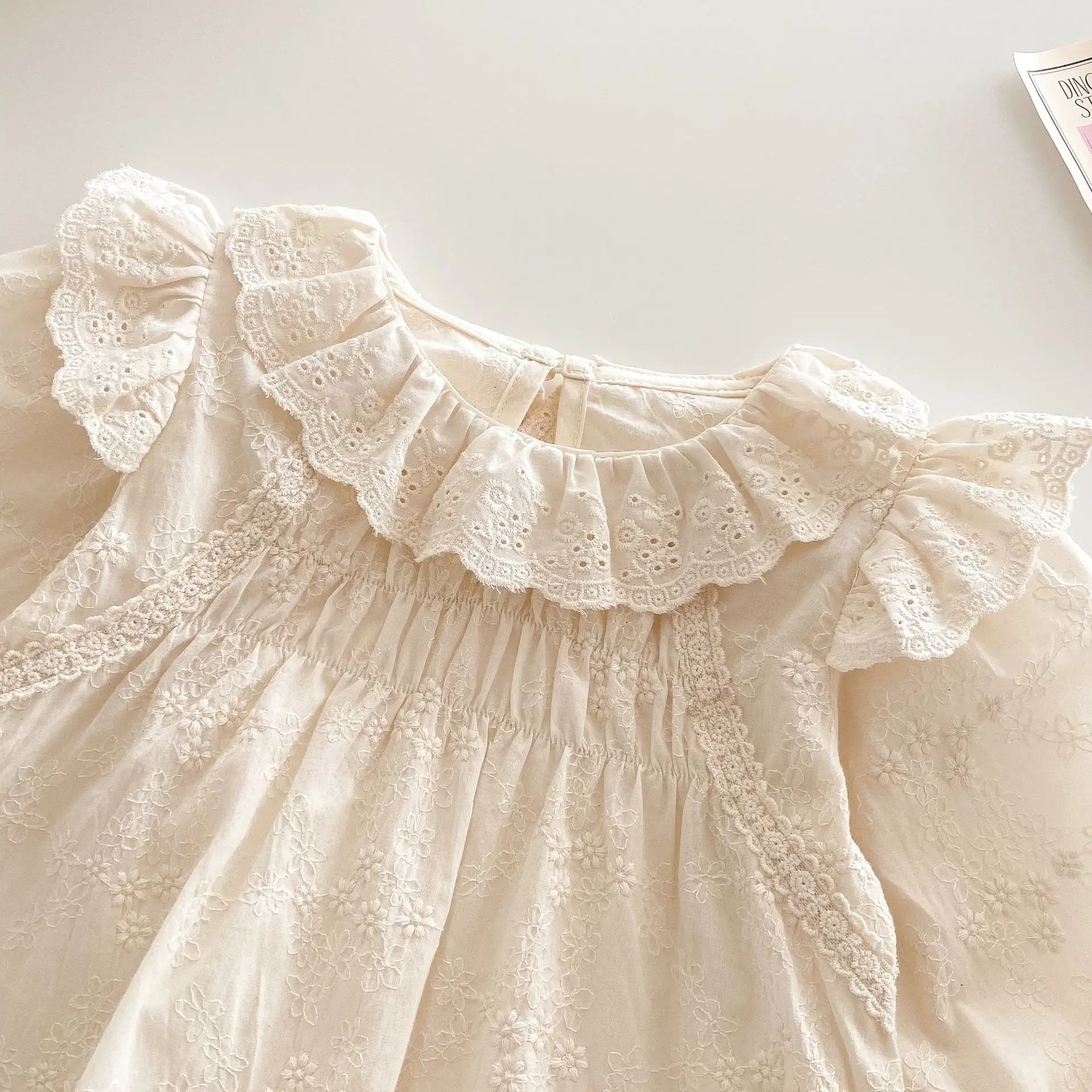 Spring Korean Style Girls' Doll Shirt Cute Embroidered Flowers Kid's Blouse Children's Baby Peter Pan Collar Shirt Base Top 0-5Y Girls