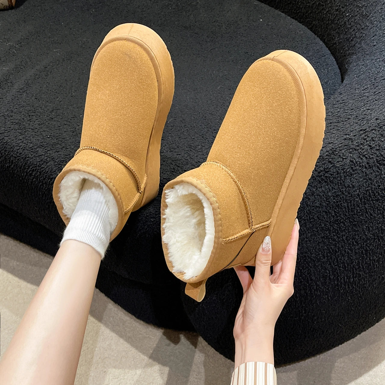 Women's New Classic Plush Warm Cotton Ankle Boots Flat Bottom Suede Fur Winter Snow Boots Comfortable Short Thickened Fluff