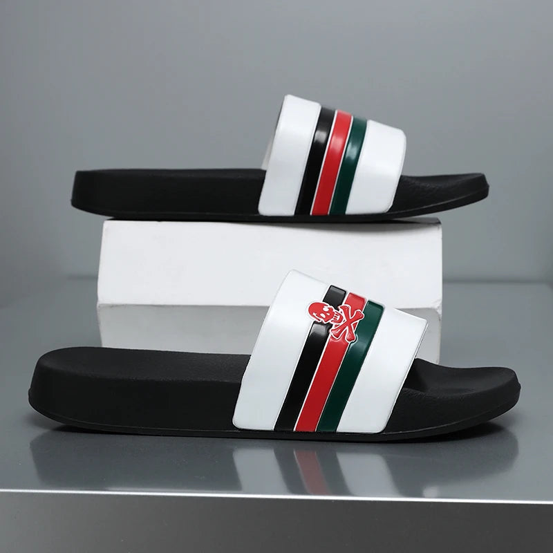 Designer Style Men Summer Casual Slippers Comfortable Swimming Pool Water Sandals Fashionable Youth Walking Slides