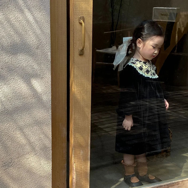 Autumn Velvet Vintage Style Kids Long Dress for Girls Floral Round Collar Princess Kids Clothes Dresses 2-6 Years