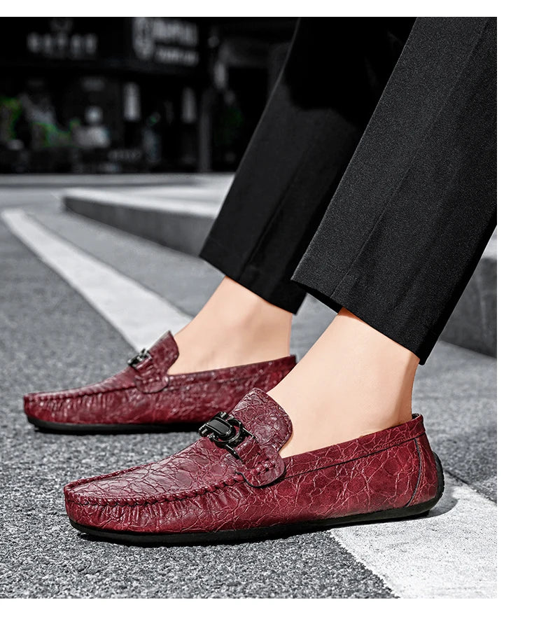 Fashionable Men Business Formal Shoes Slip-on Male Lazy Person Walking Loafers Luxury Brand Adult Leisure Driving Shoes