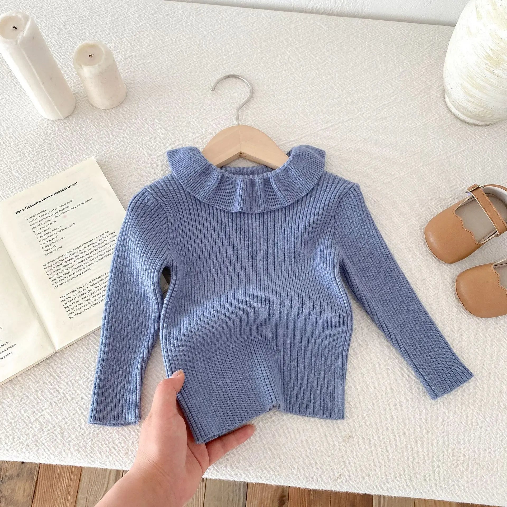 2025 Nieuwe effen trui met onderkant voor meisjes. Kinderkleding met lotusbladkraag en gebreide trui met basistopjes voor meisjes van 1-6 jaar.