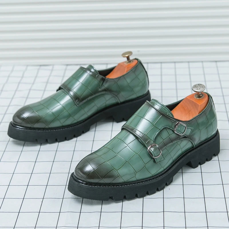 2024 Nieuwe luxe heren formele kledingschoenen Groene heren formele volwassen zakelijke pak loafers Coole heren bruiloft feest schoenen