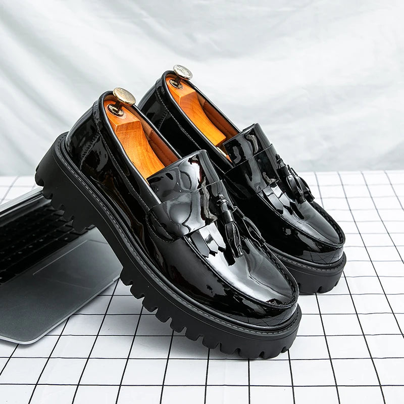 Fashion Men Tassels Loafers Thick Bottom Male Height Increasing Walking Shoes All White Wedding Shoes