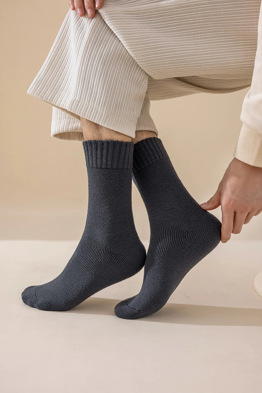 5 Pairs Men's Merino Wool Socks Winter Thickened Warm Cashmere Socks Fashion Solid Colour Terry Socks