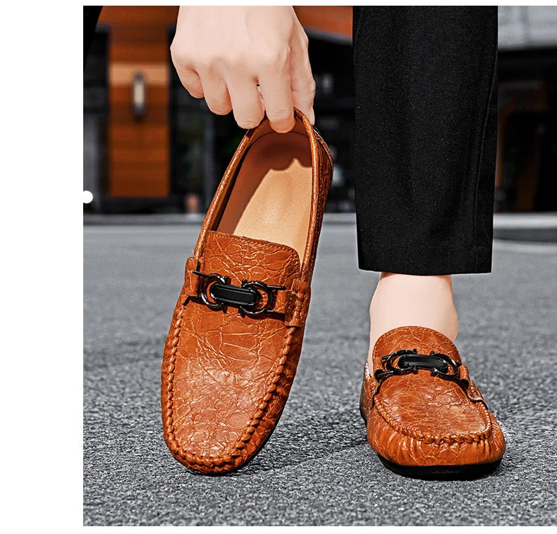 Fashionable Men Business Formal Shoes Slip-on Male Lazy Person Walking Loafers Luxury Brand Adult Leisure Driving Shoes