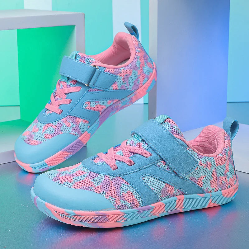 Ademende kindersportschoenen voor jongens en meisjes met brede voeten - Lichtgewicht voor hardlopen en wandelen en antislip