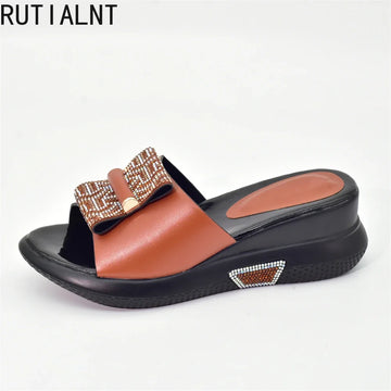 Patent Leather Rhinestone Wedding Shoes Bride Shoes for Women 2025 Designer Luxury Wedges Shoes for Women Platform Pumps