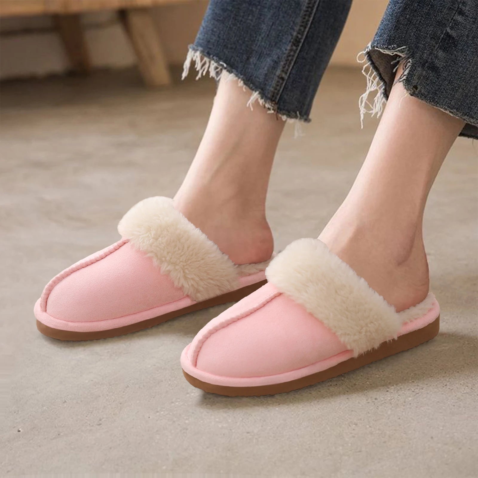 Unisex Winter Fur Slippers Home Suede Mules Short Plush Slippers For Indoor Warm Cosy Fuzzy Flats Slides For Men & Women