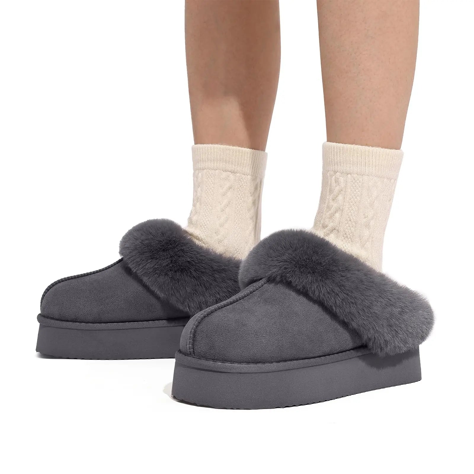 Women's Fashion Fur Winter Slippers With Thick Sole Fluffy Fuzzy Slippers and Anti-Slip Platform Slides Plush Shoes