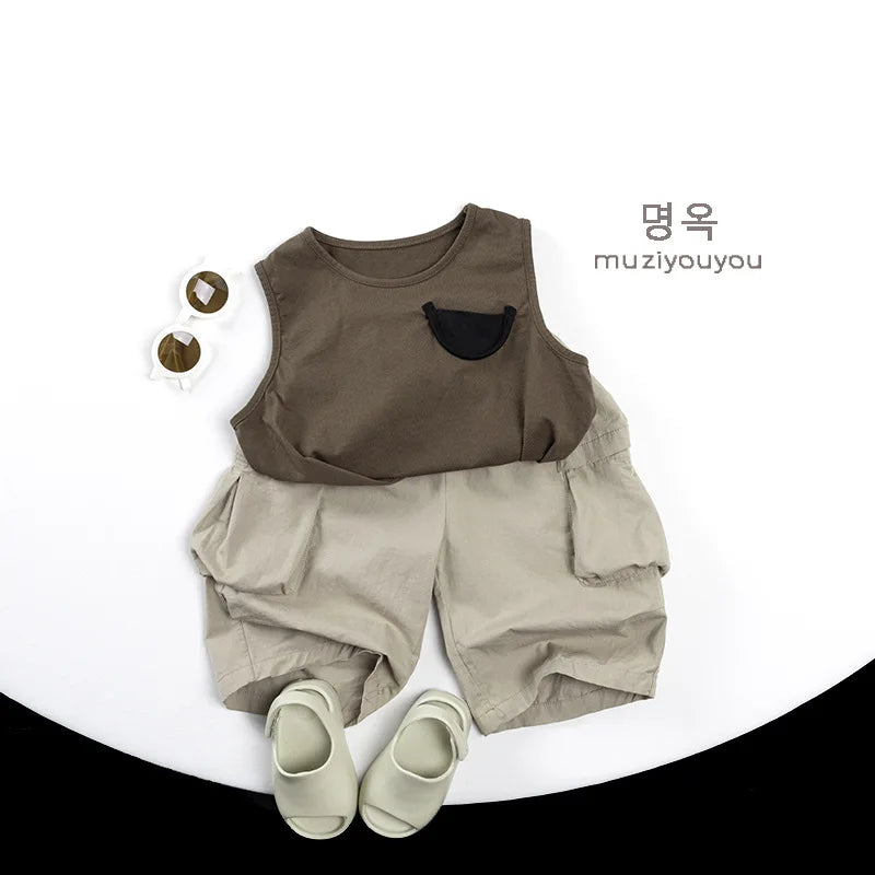2025 Zomer Nieuwe Kinderen Casual Broek Katoen Jongens Veelzijdige Cargo Broek Effen Meisjes Dunne Losse Shorts Kinderen Outdoor Broeken 4-6Y Unisex