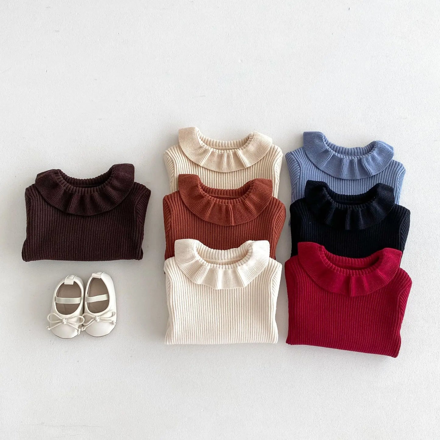 2025 Nieuwe effen trui met onderkant voor meisjes. Kinderkleding met lotusbladkraag en gebreide trui met basistopjes voor meisjes van 1-6 jaar.