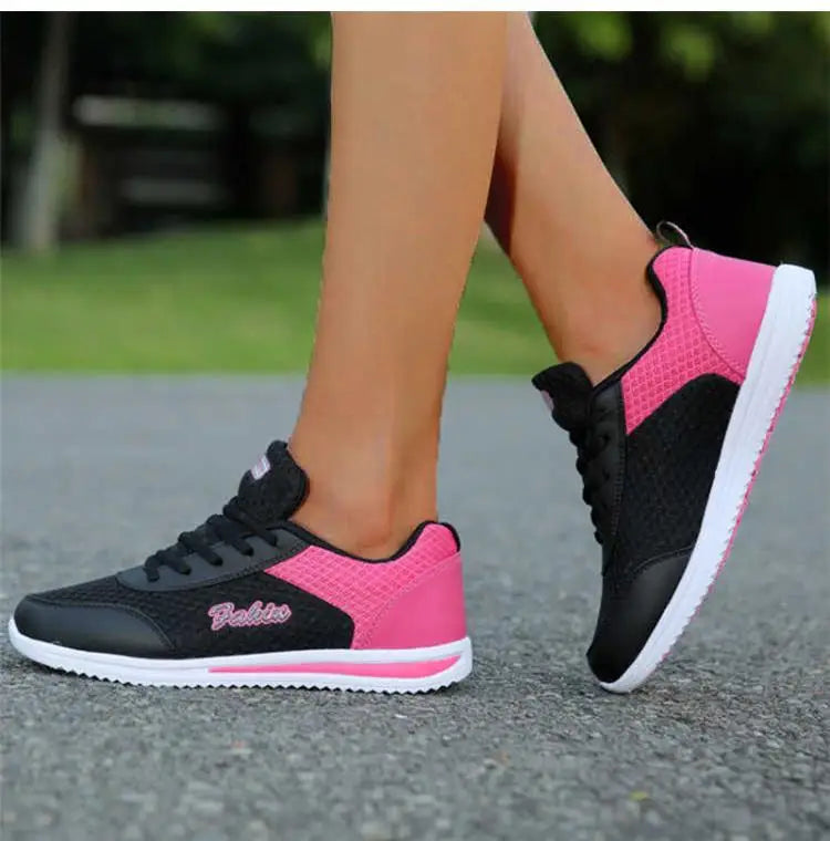 Women's Sneakers 2025 New Fashion Flat Women's Shoes Vulcanized Casual Sneaker Woman Lace Up Women Sneakers Tenis Feminino