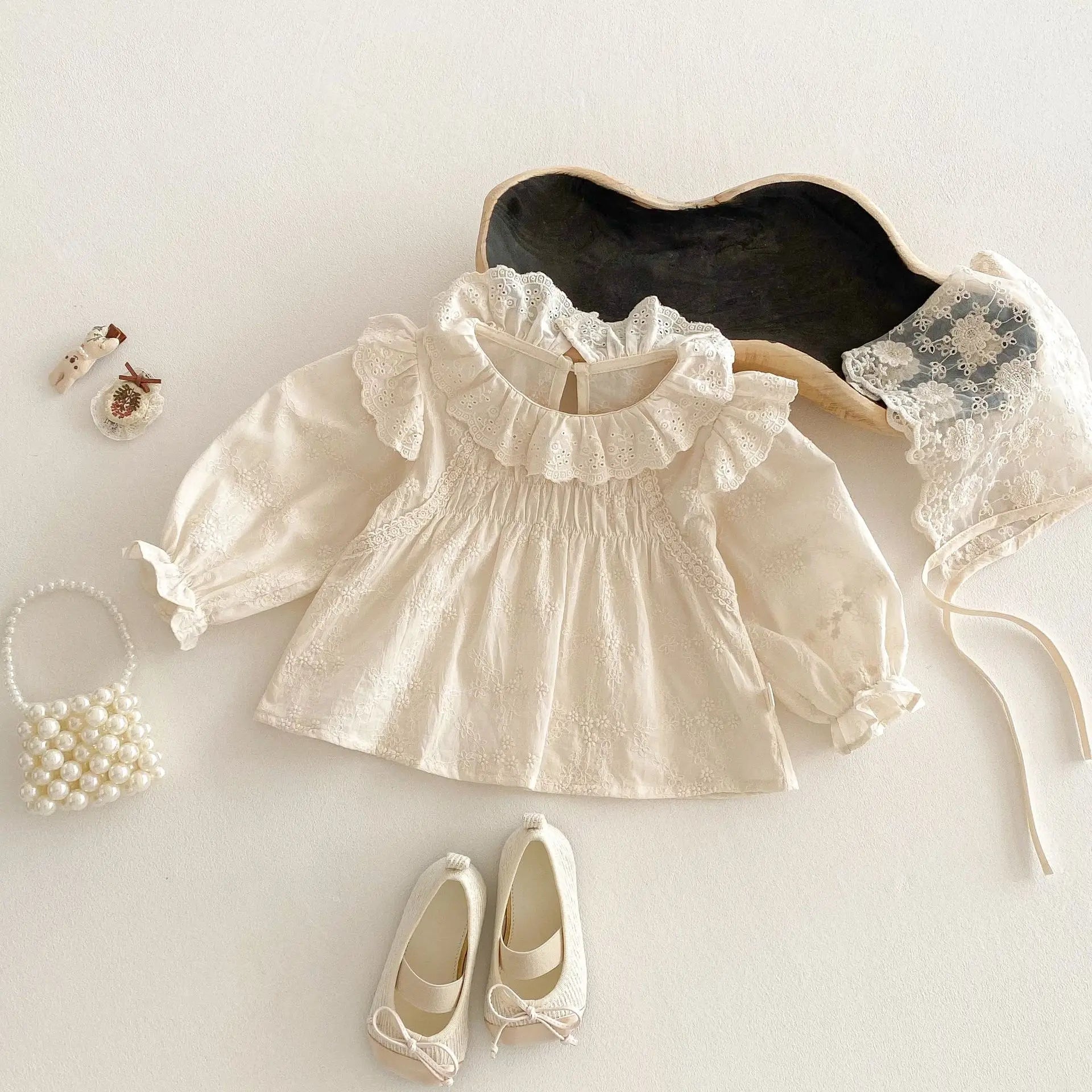 Spring Korean Style Girls' Doll Shirt Cute Embroidered Flowers Kid's Blouse Children's Baby Peter Pan Collar Shirt Base Top 0-5Y Girls