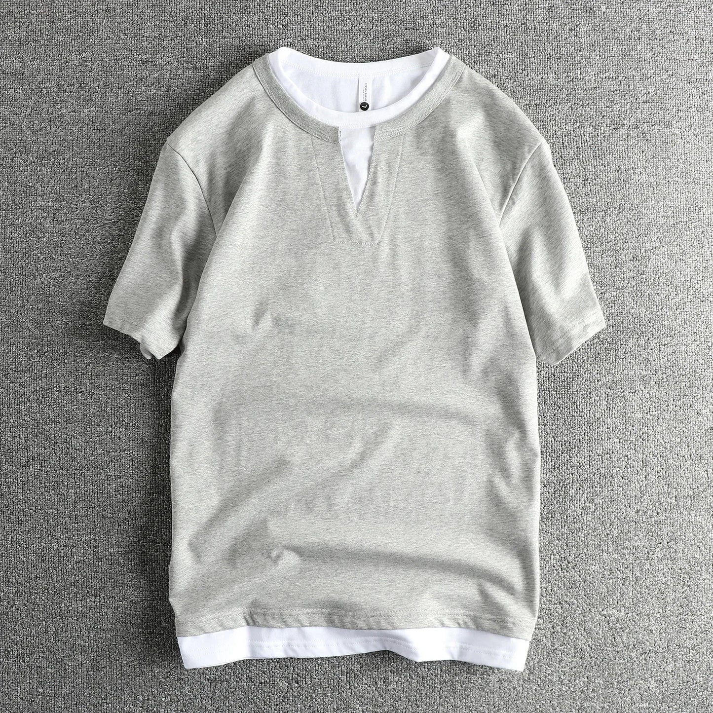 2025 Zomer Amerikaanse Retro Korte Mouw V-hals Nep Twee Stukken Effen Kleur T-shirt Heren 100% Katoen Gewassen Jeugd Casual Tops