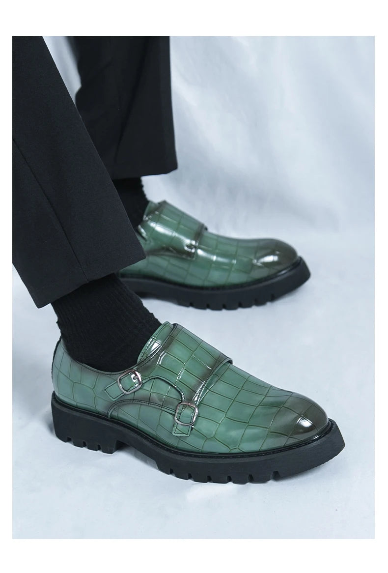 2024 Nieuwe luxe heren formele kledingschoenen Groene heren formele volwassen zakelijke pak loafers Coole heren bruiloft feest schoenen