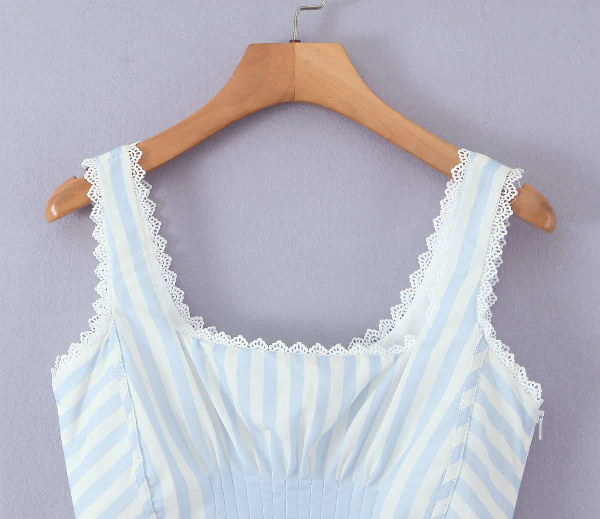 2025 Kanten gesplitste gestreepte korset camis dames kruis vetersluiting bandage rug vierkante hals zomer tanktop slim fit crop top