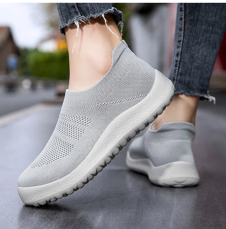 Women Fashion Sneakers Slip On Platform Sneakers Walking Women's Sneakers Plus Size Ladies Vulcanize Shoes Tenis Feminino
