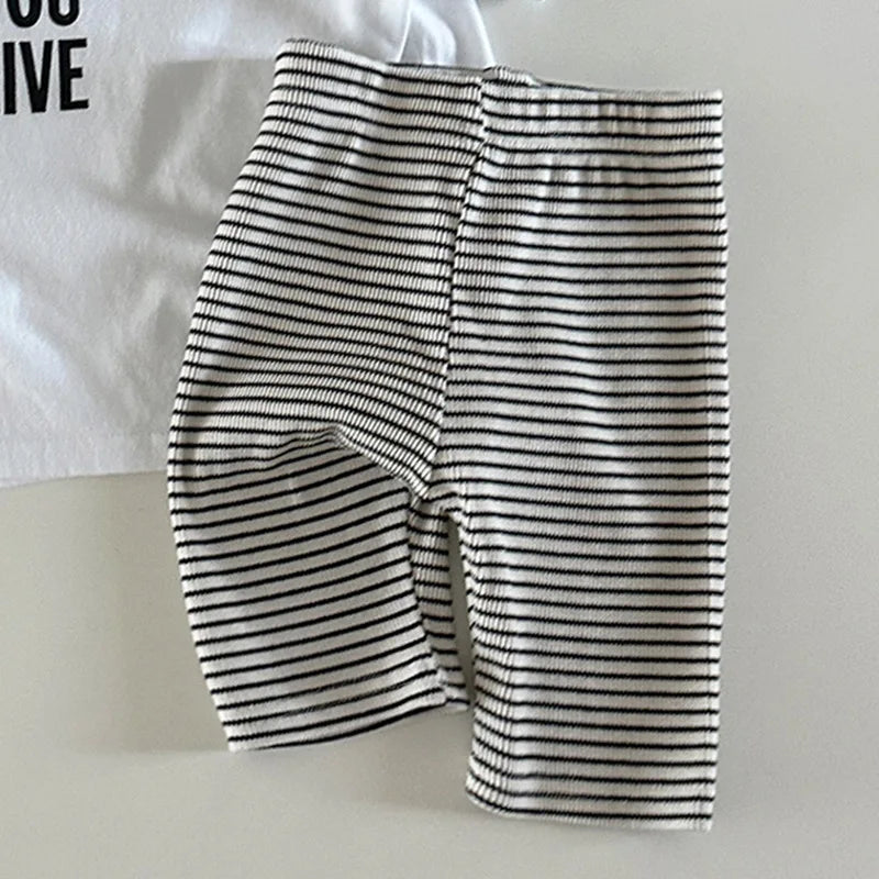 2025 Zomer Nieuwe Kinderen Katoenen Gestreepte Legging Baby Jongen Meisje Effen Elastische Shorts Peuter Veelzijdige Middelste Broek Kinderen Legging Unisex