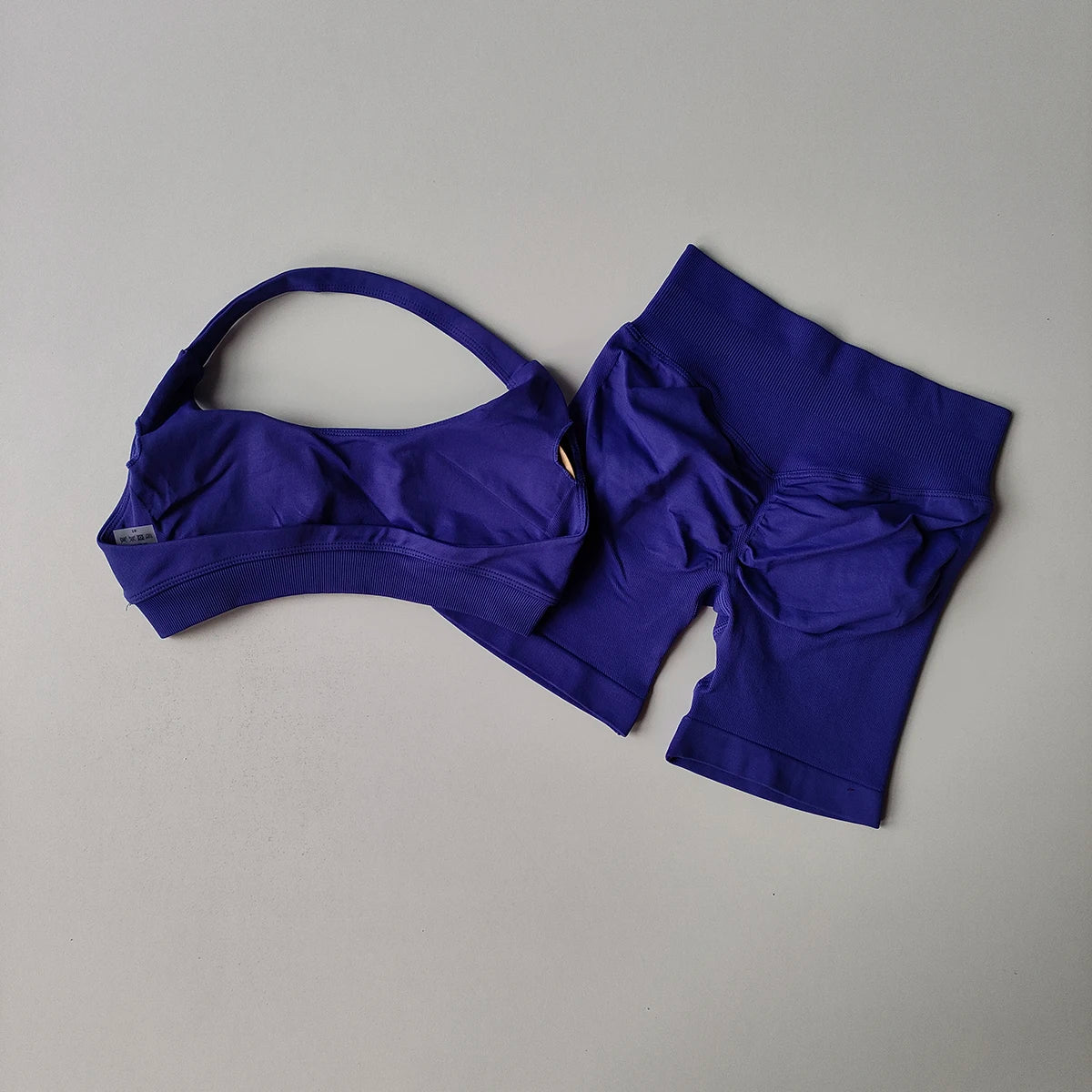 2-delige yogapak voor vrouwen Naadloze fitnesskleding Halter sportbeha Bijpassende impact shorts Trainingssets Gymset Outfit
