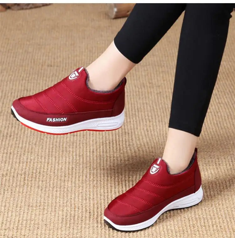 Snow Boots Woman 2025 Trend Woman Shoes Slip On Women Shoes Fur Platform Ankle Boots Flat Winter Boots Women Botas Mujer