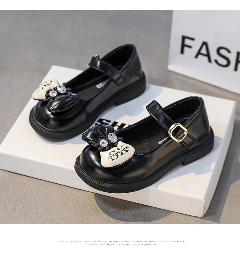 Stijlvolle leren strikschoenen voor meisjes, lente 2025, nieuwe mode, prinsessenschoenen voor bruiloften, kinderen, antislip, zachte zool, Mary Janes