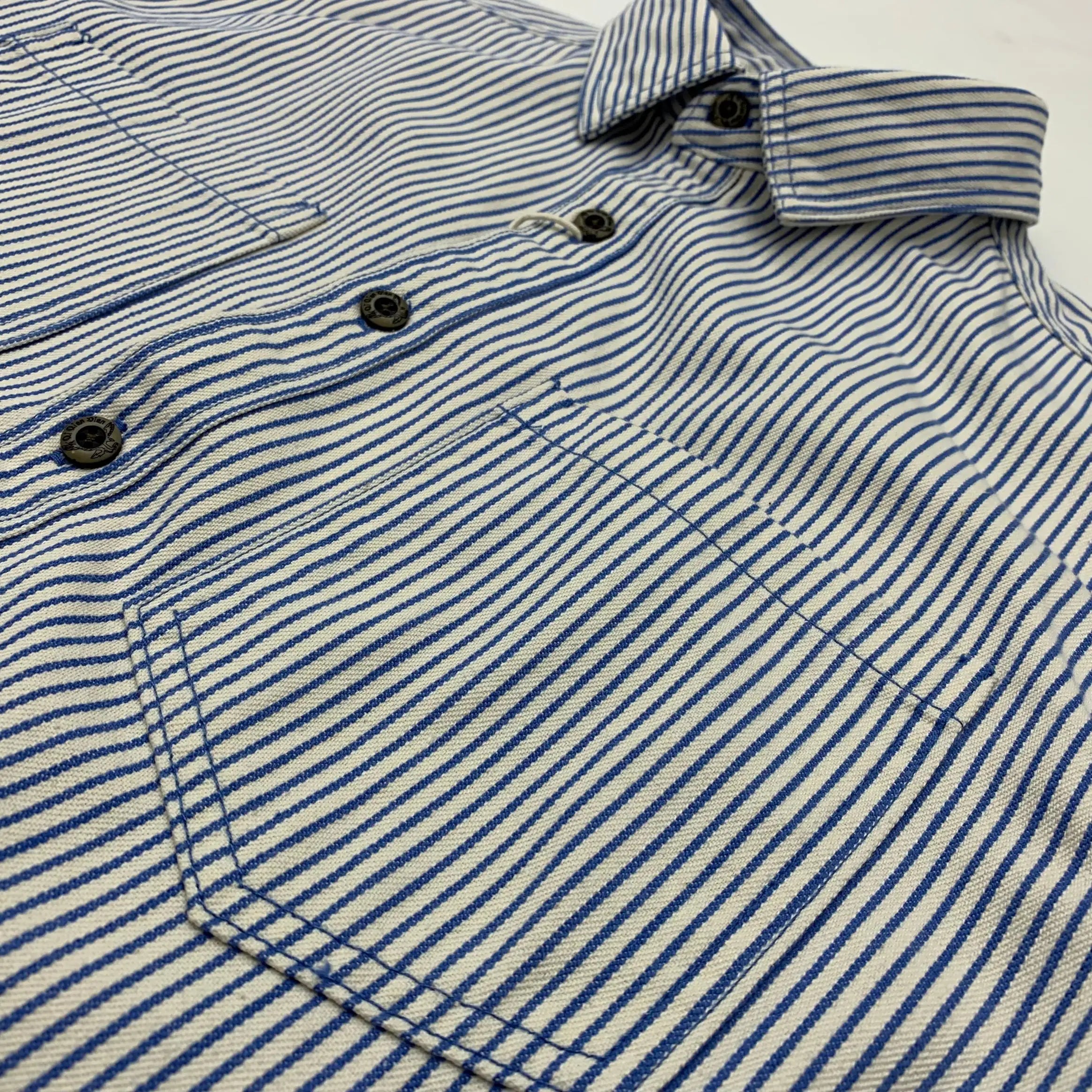 2025 Lente Nieuwe Japanse Retro Lange Mouw Revers Gestreepte Cargo Shirt Heren Amekaji 100% Katoen Gewassen Losse Dubbele Zakken Tops