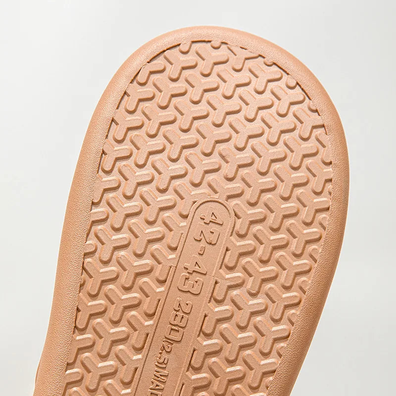 Unisex Plush Lining Shoes With Platform Soft Sole Indoor and Outdoor Slides Non-Slip Fluffy Cosy Warm Slippers For Men & Women