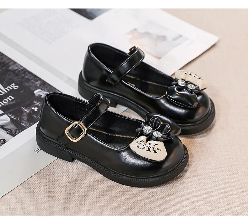 Stijlvolle leren strikschoenen voor meisjes, lente 2025, nieuwe mode, prinsessenschoenen voor bruiloften, kinderen, antislip, zachte zool, Mary Janes