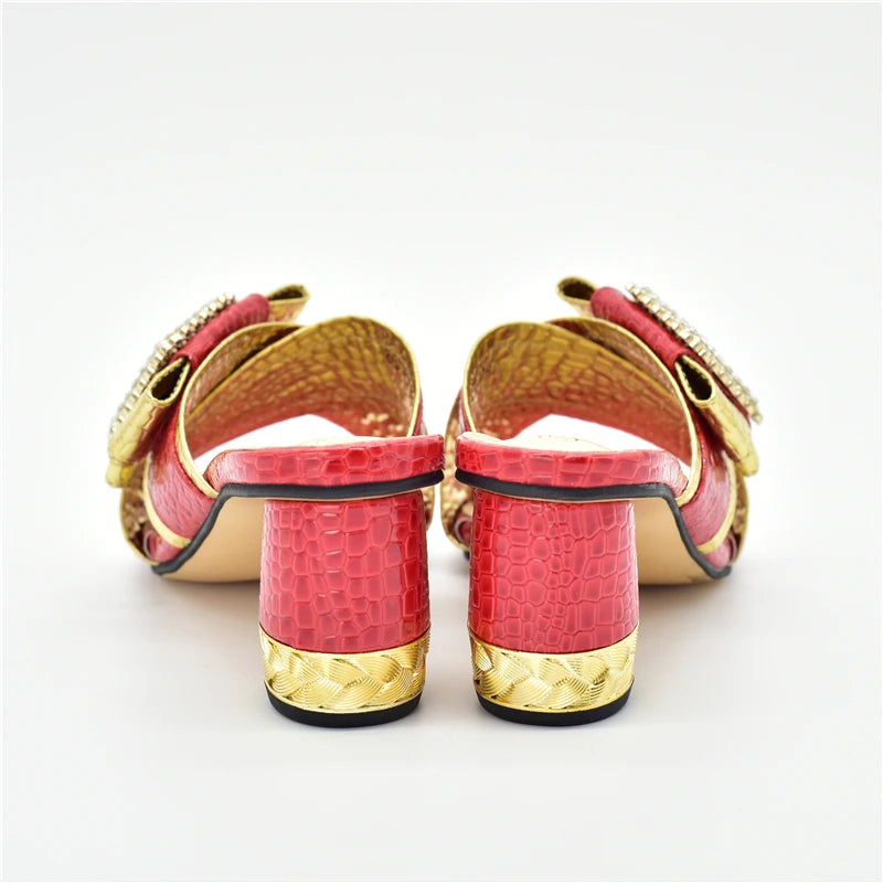 Fashion  Wedding Shoes for Women Bride Luxery Shoes Women Patent Leather Rhinestone Women Party Pumps Decorated with Rhinestone